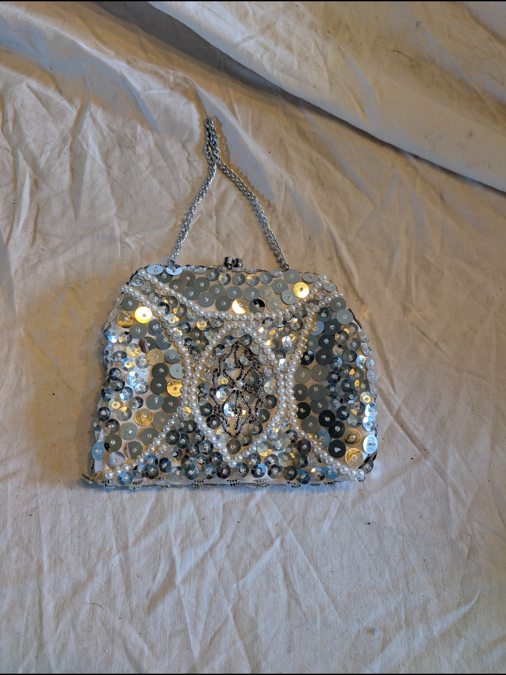 2/40$ Vintage Silver Sequin Beaded Evening Clutch